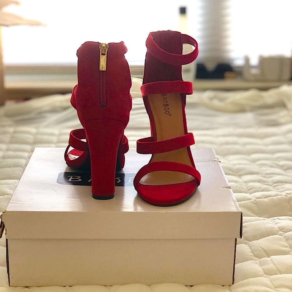 BRAND NEW!! Red Heels Viva Shoes BAMBOO (Size 7)